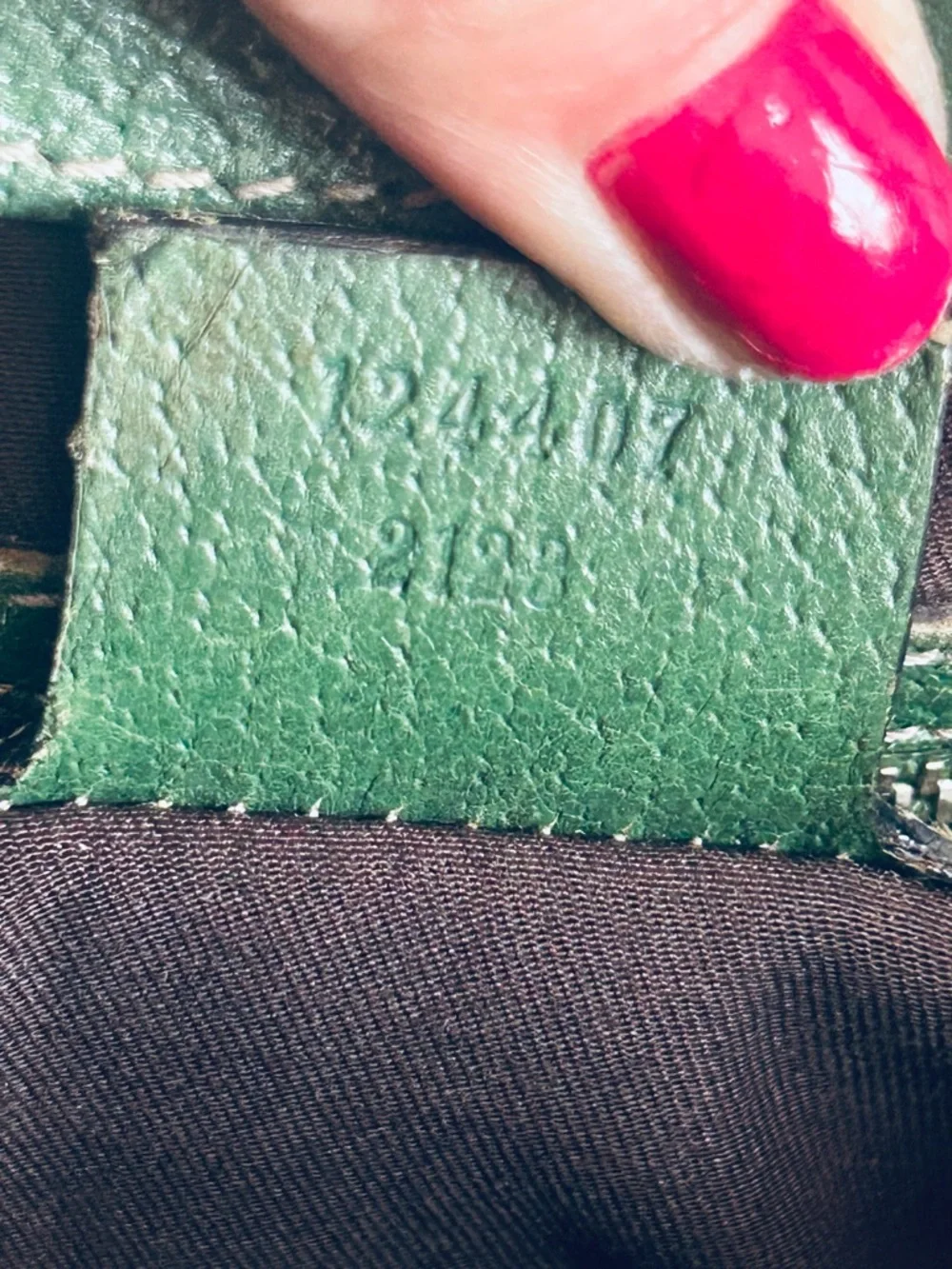 Gucci Jackie Bardot GG Hobo Shoulder
Bag - Green Leather Trim - Gold Hardware - Picture 5 of 16